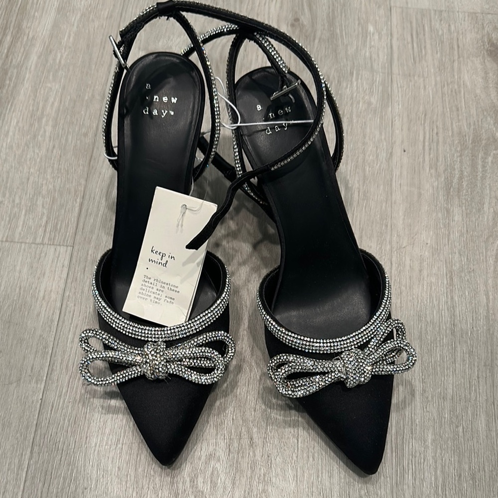A New Day Black and Silver Slingback Heels with Rhinestone Bow - Picture 2 of 6